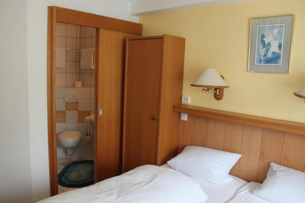 Gasthof Jaeger Heppenheim  Chambre photo